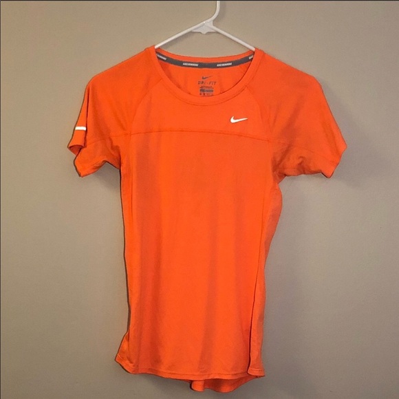 nike orange running top